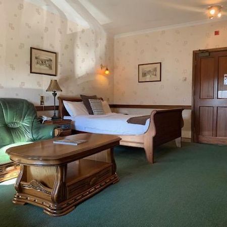 St Mary'S Hotel Golf & Country Club Pencoed Zewnętrze zdjęcie